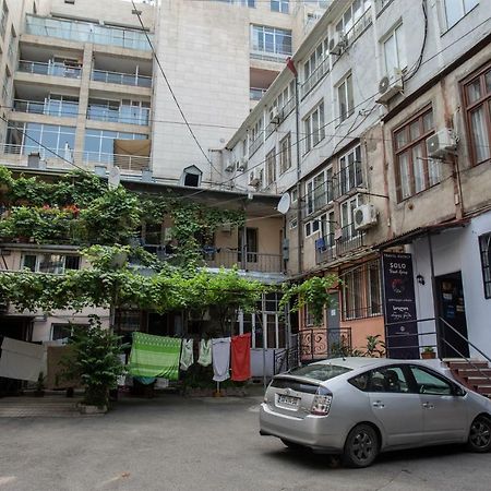 Golden Nugget Apartment Tbilisi Exterior foto
