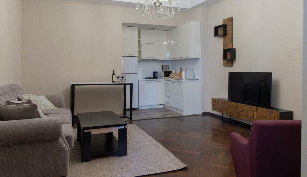 Golden Nugget Apartment Tbilisi Exterior foto